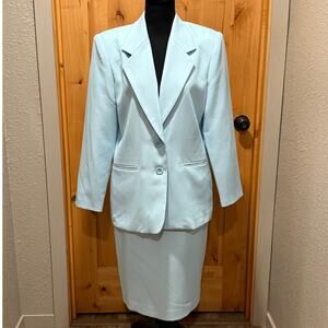 Haberdashery Womens size 8 Skirt Suit
